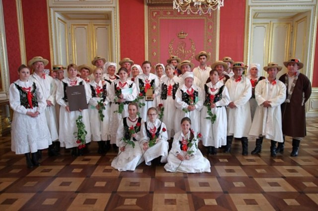 Zespół Folklorystyczny „Folusz”