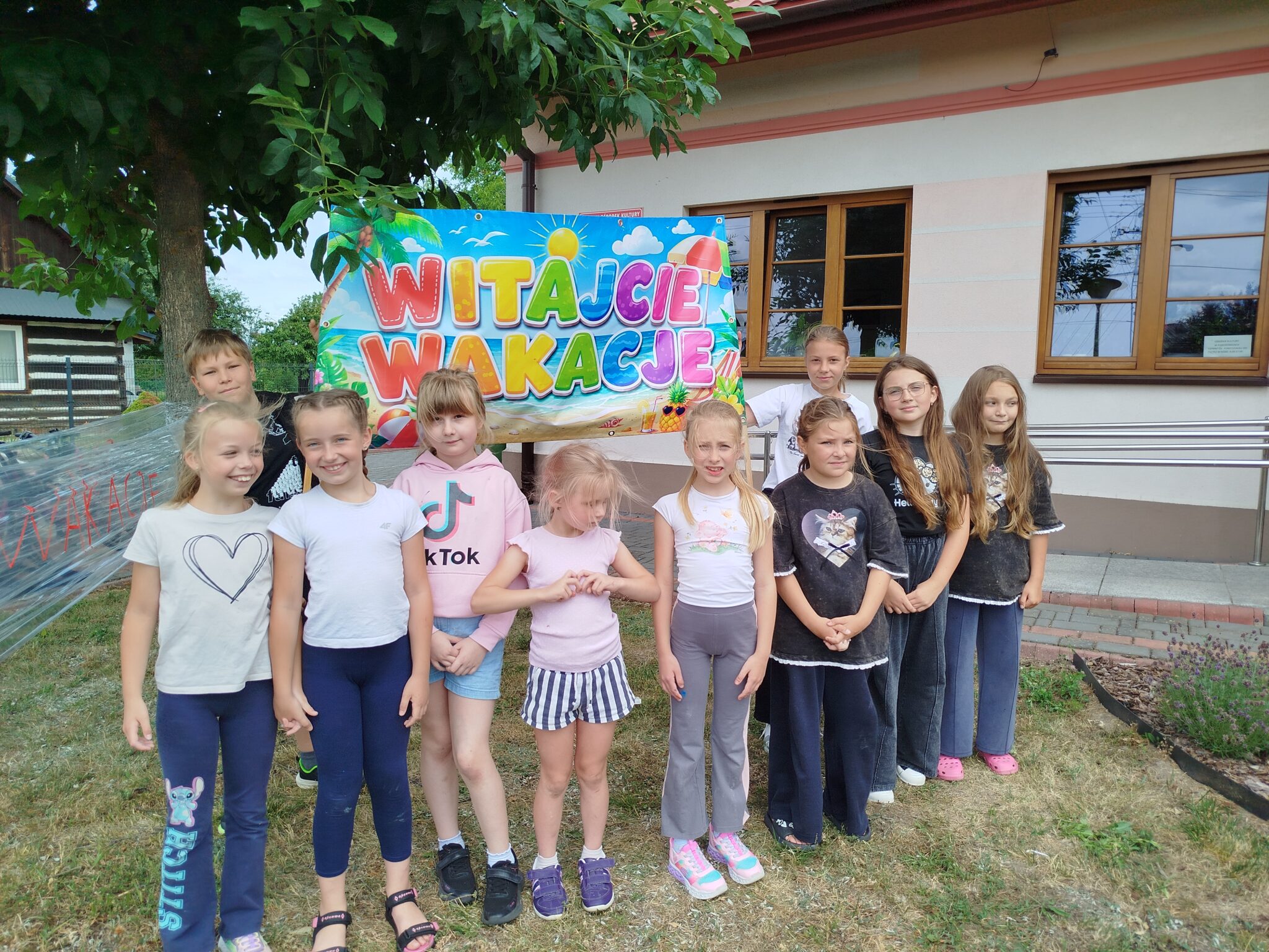 Wakacje z OK w Piskorowicach / MALOWANIE W PLENERZE