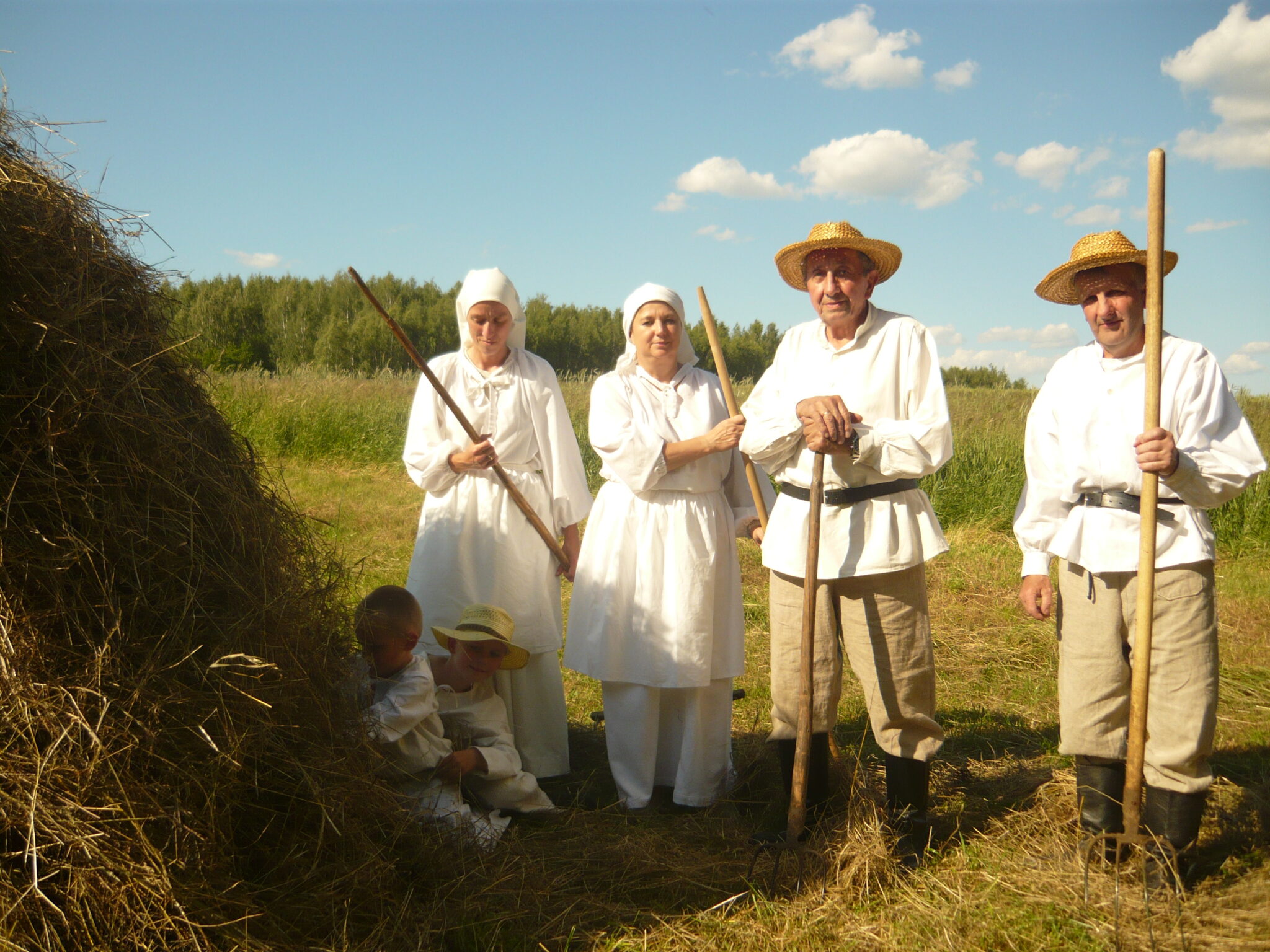 Sianokosy-film etnograficzny „Dawniej nad Błotnią”